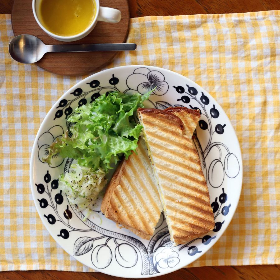 ホットサンドランチ 820円