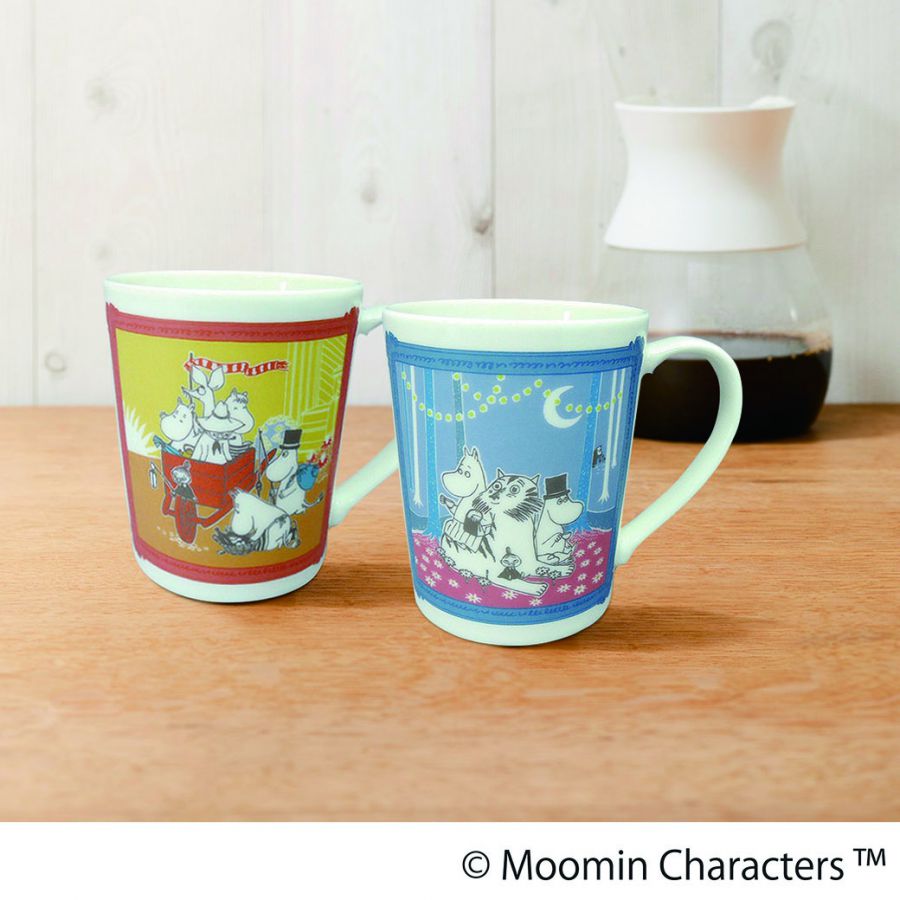 限定商品のマグカップ。各1620円(約口径8.5×高さ9㎝)