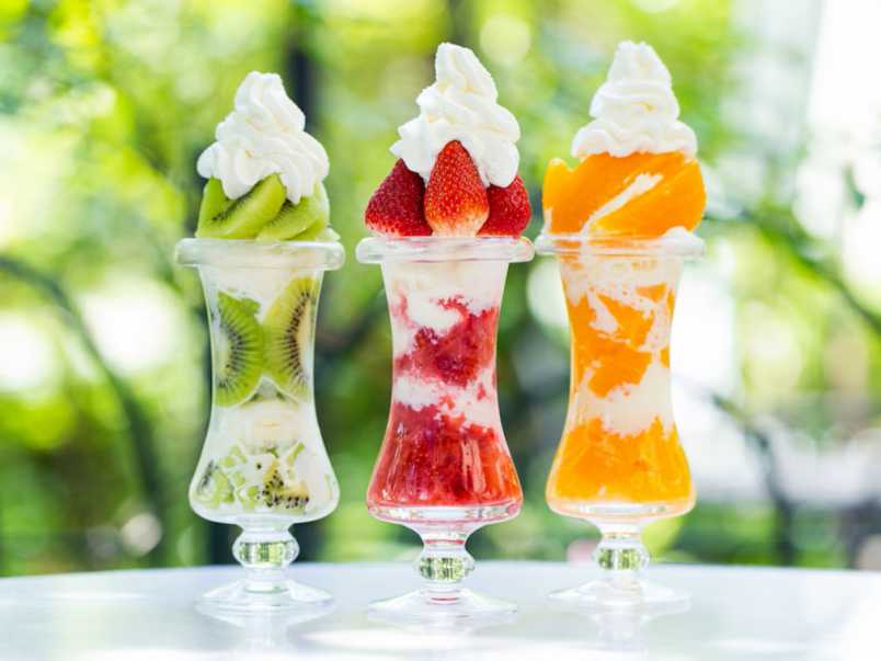 とちぎのイチゴは夏もおいしい！庭園カフェでフルーツサンド＆パフェ