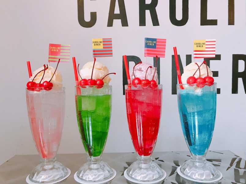 原宿のカラフルポップなクリームソーダにメロメロ！｜るるぶ&more.