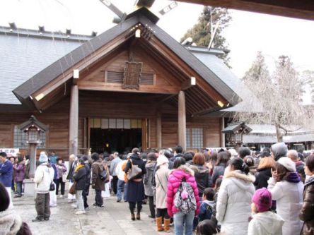 福島県のおすすめ初詣スポット、2022年の初詣行事やご利益は？