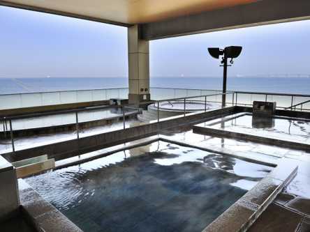 7・8月のお得情報：毎週水曜は「るるぶダイニング」、毎週金曜は「PassMe!」からお届け！