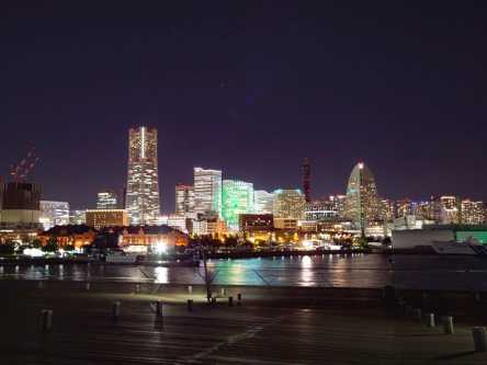 きらめく横浜の夜景を楽しむ！インスタジェニックなナイトクルーズ