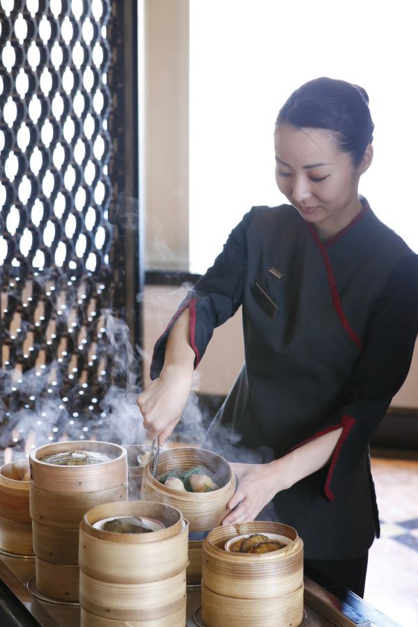 本場香港スタイルで体験 ウェスティンホテル東京 広東料理 龍天門 の 飲茶アフタヌーンティー るるぶ More