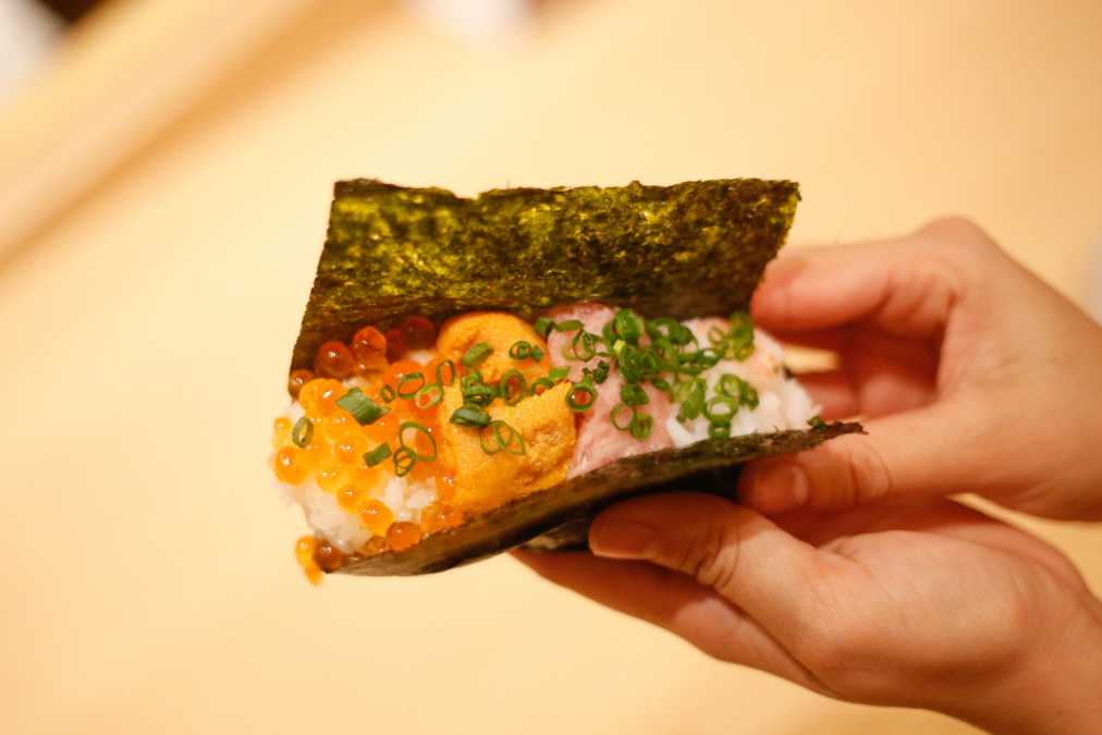 レインボー手巻き寿司 680円(税抜)
