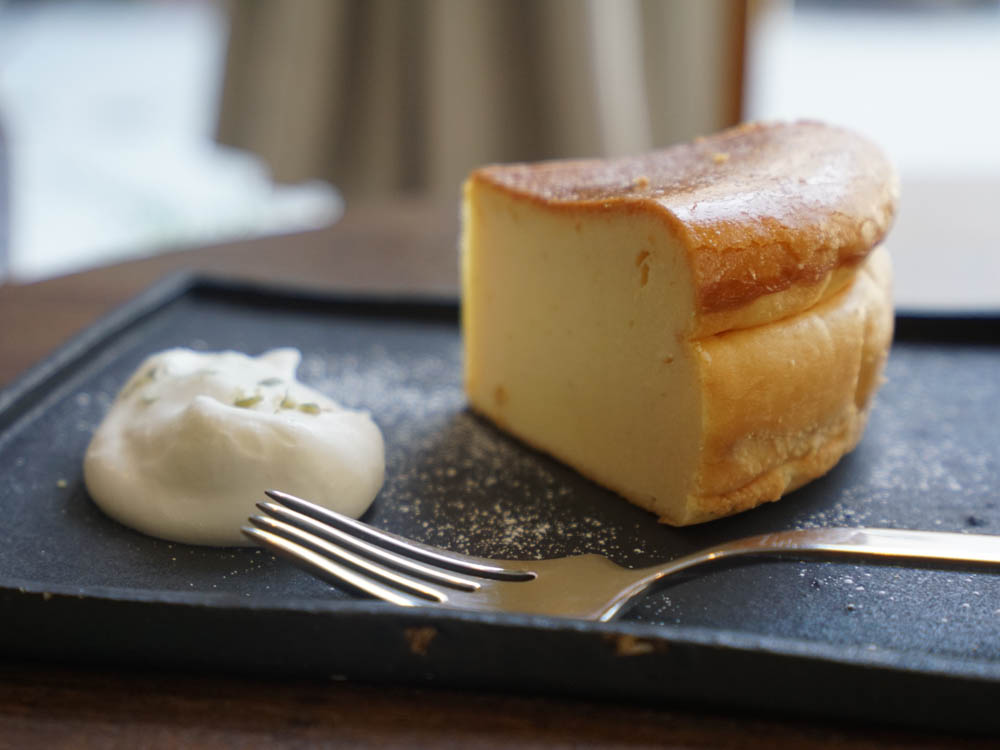 チーズケーキ 400円