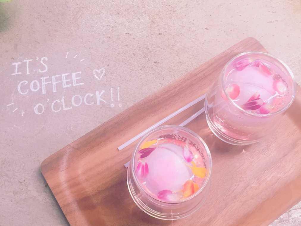 花 コーヒーの癒し効果がすごい 恵比寿の Essence Cafe でリフレッシュ るるぶ More